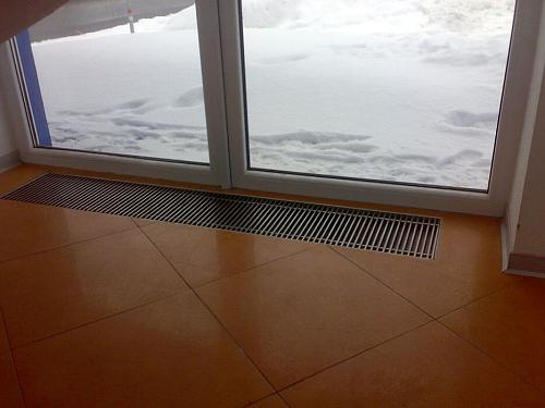 Varmann Qtherm ECO 275-90-2400 Внутрипольный конвектор с принудительной конвекцией